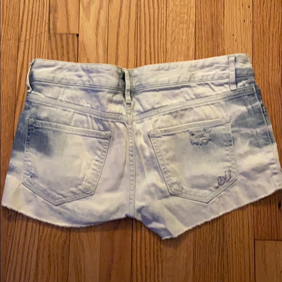 Express jean shorts - Picture 2 of 2
